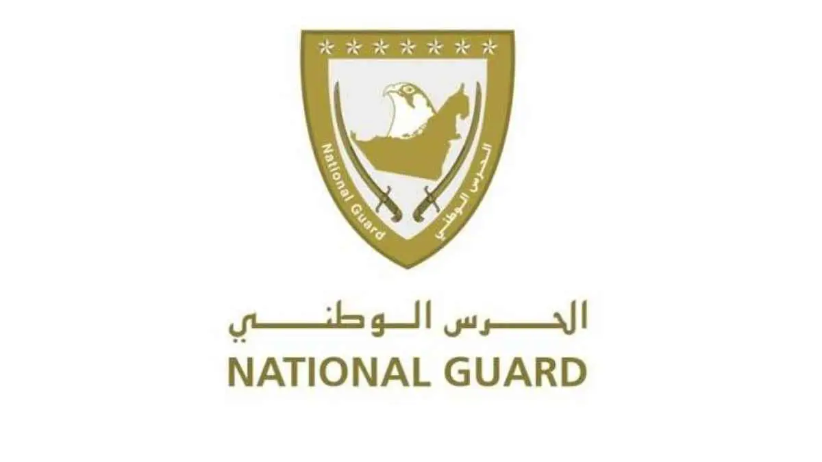 الحرس الوطني الإماراتي يخلي 24 شخصا بعد تصادم سفينتين في بحر عمان