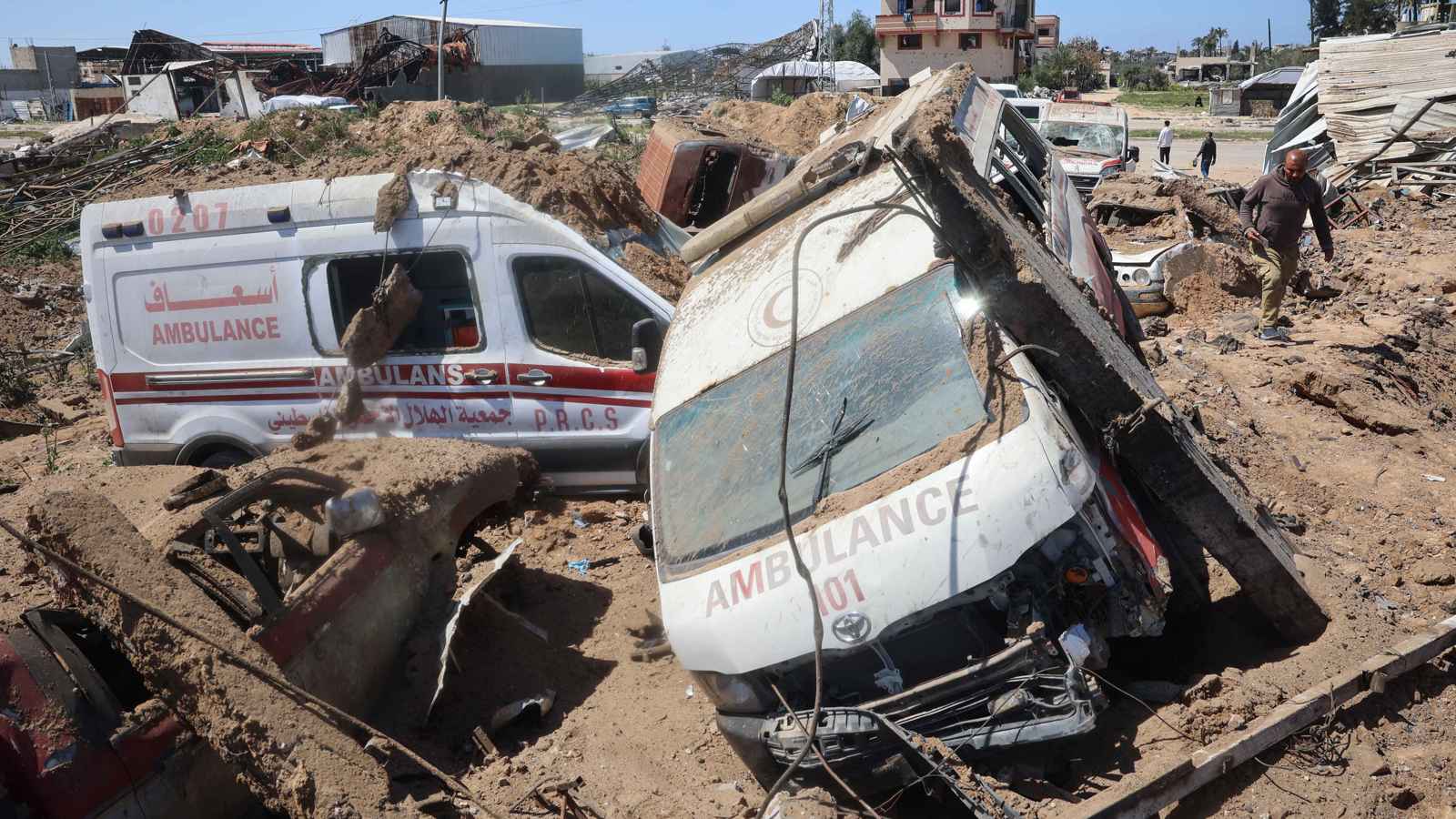 100 شاحنة خلال يوم.. الجيش الإسرائيلي يكثف من استهداف المركبات في غزة