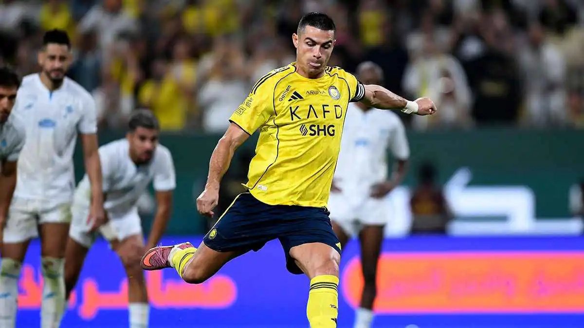 الهجمات تُقتل بسبب رونالدو.. أول مطالبة بتعاقد النصر مع مهاجم جديد (فيديو)