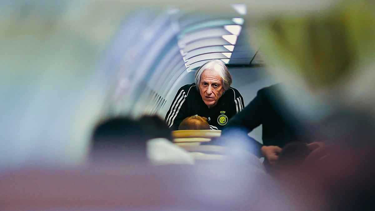 صفقات قادمة.. أول رد فعل من جيسوس بعد خسارة الكلاسيكو أمام الأهلي 