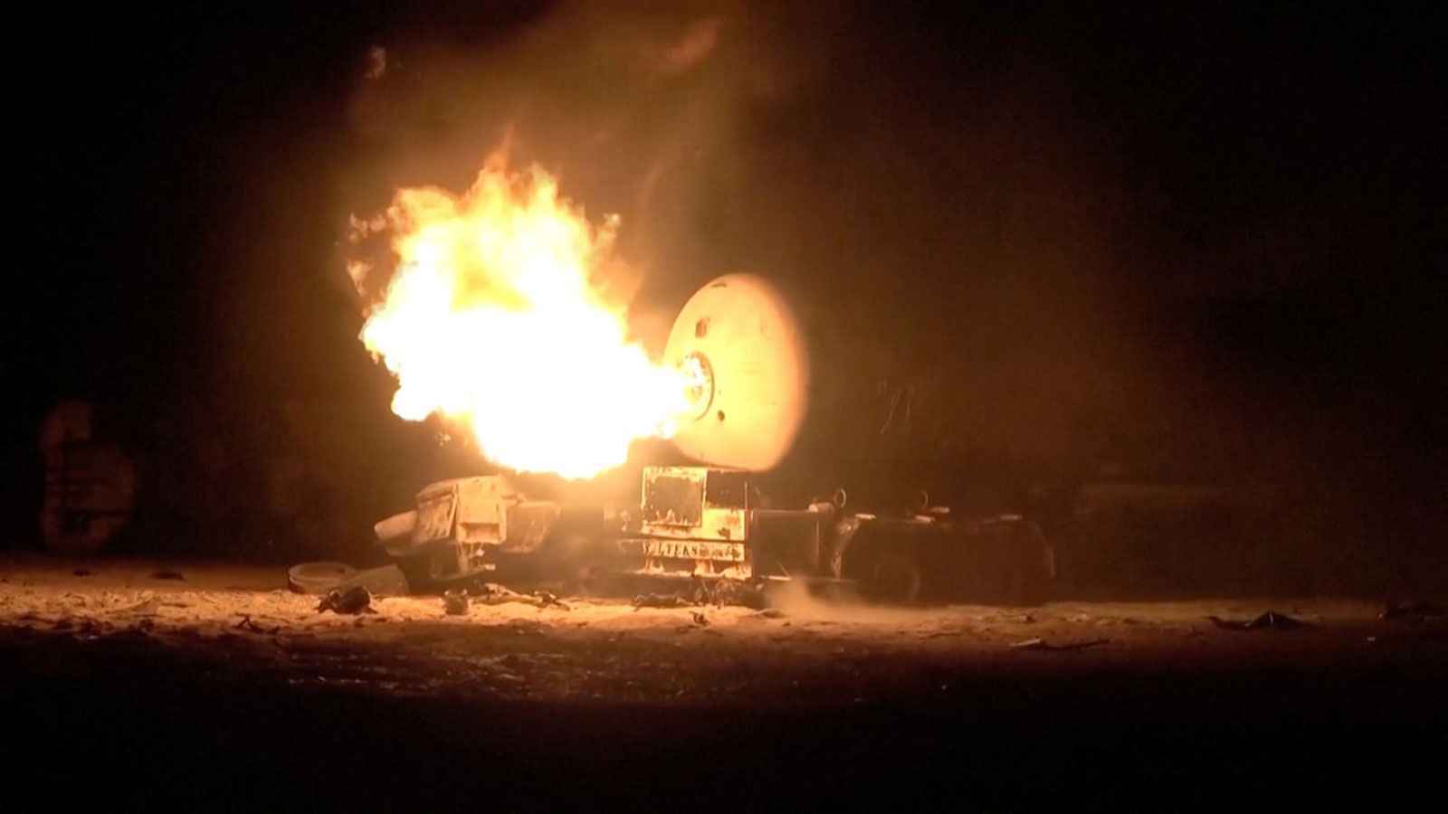 ضربة "رأس عيسى".. واشنطن تبتر "الذراع الاقتصادية" للحوثيين