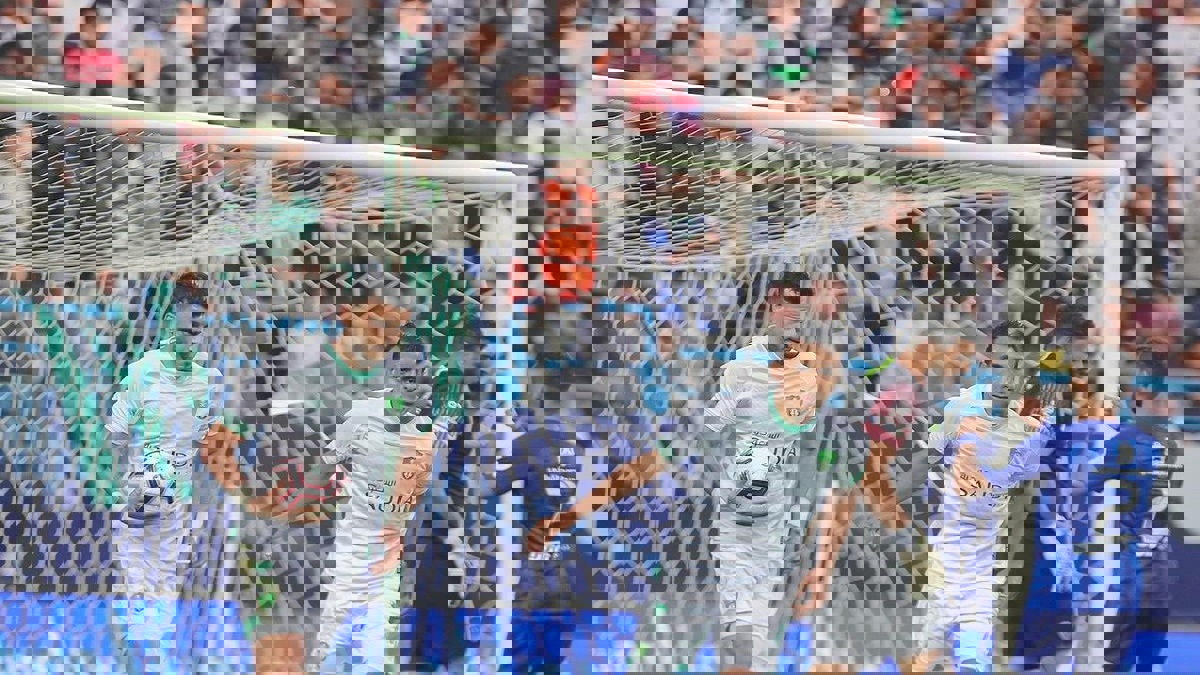 مباراة الهلال ضد الأهلي.. أزمة كبيرة تضرب "الراقي" قبل نصف نهائي كأس زايد