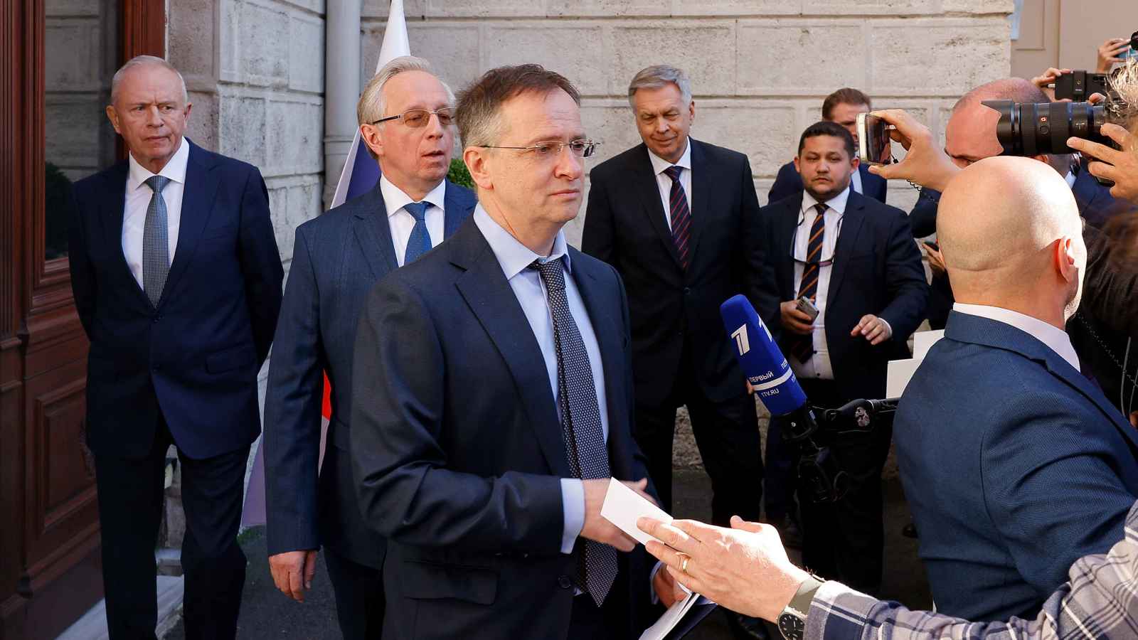 اتهامات متبادلة.. تشكيك بجدية المفاوضات بين روسيا وأوكرانيا في إسطنبول