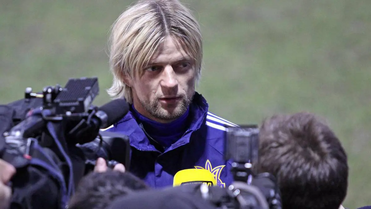 حظر أناتولي تيموشوك قائد أوكرانيا السابق من ممارسة أي نشاط كروي مدى الحياة