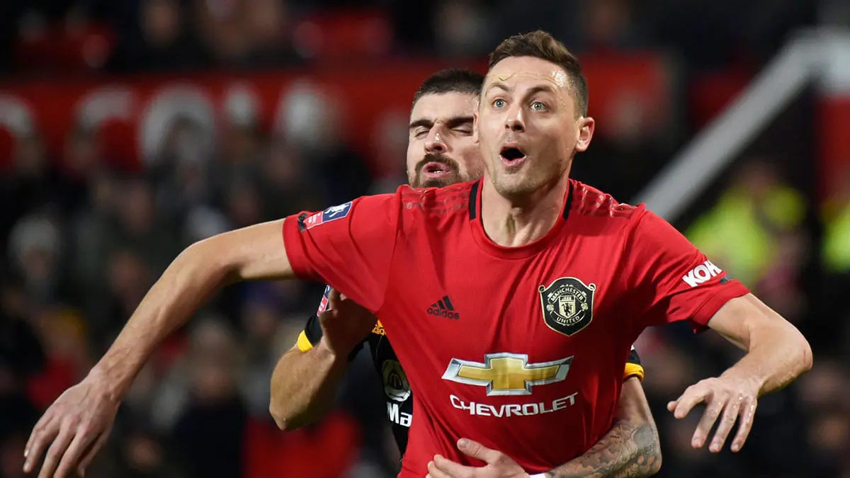 ماتيتش نجم مانشستر يونايتد يساند إضرابا عن الطعام للاعبي أحد أندية الدرجة الثالثة في صربيا