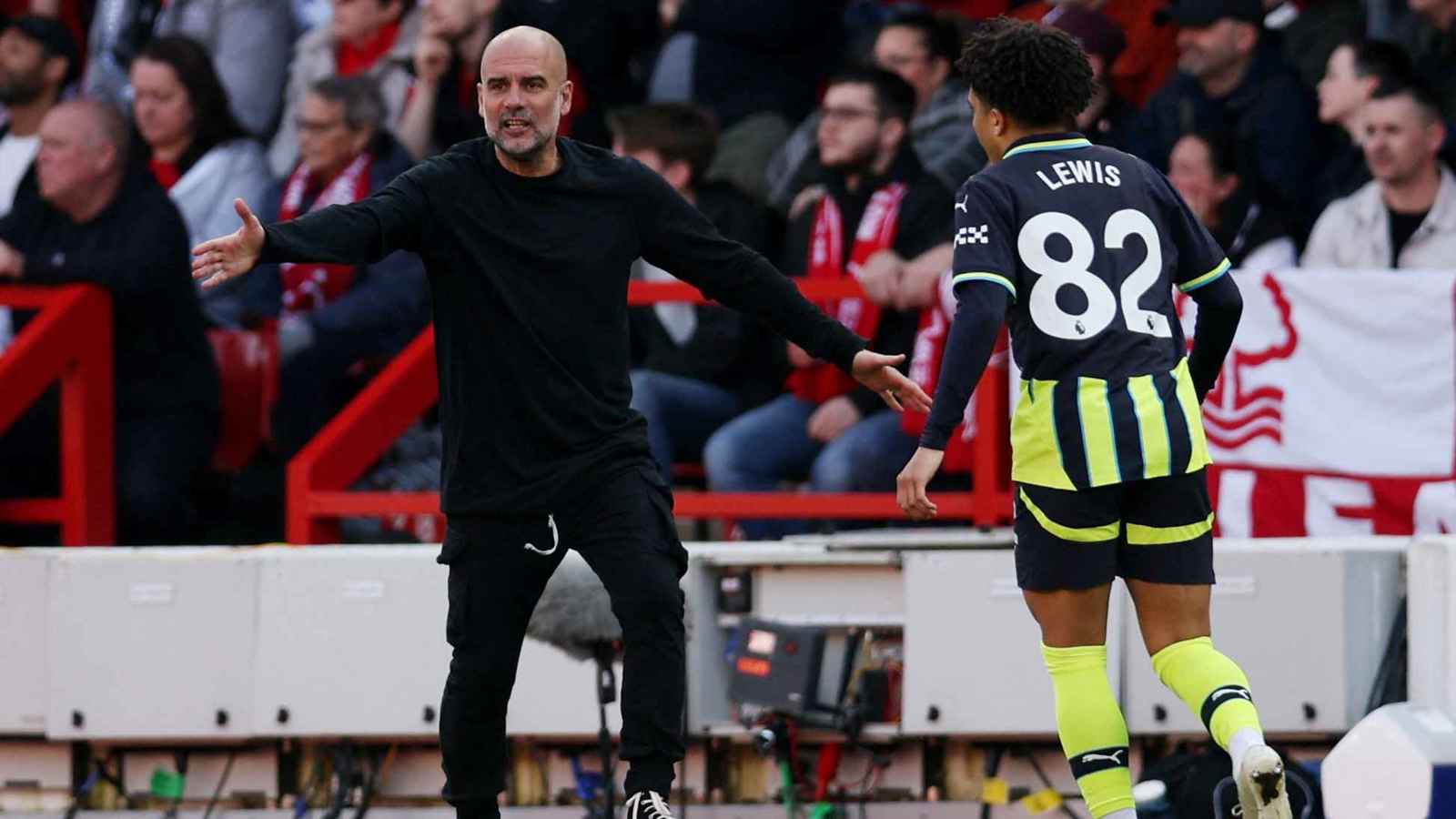 "الانتصارات لا تأتي من السماء".. غوارديولا يصعق لاعبيه بعد خسارة مانشستر سيتي