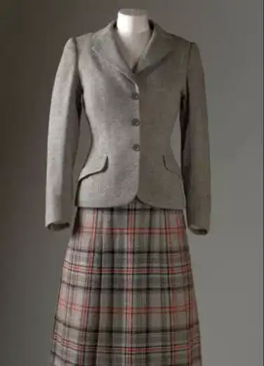 من القطع التي ستعرض في المعرض