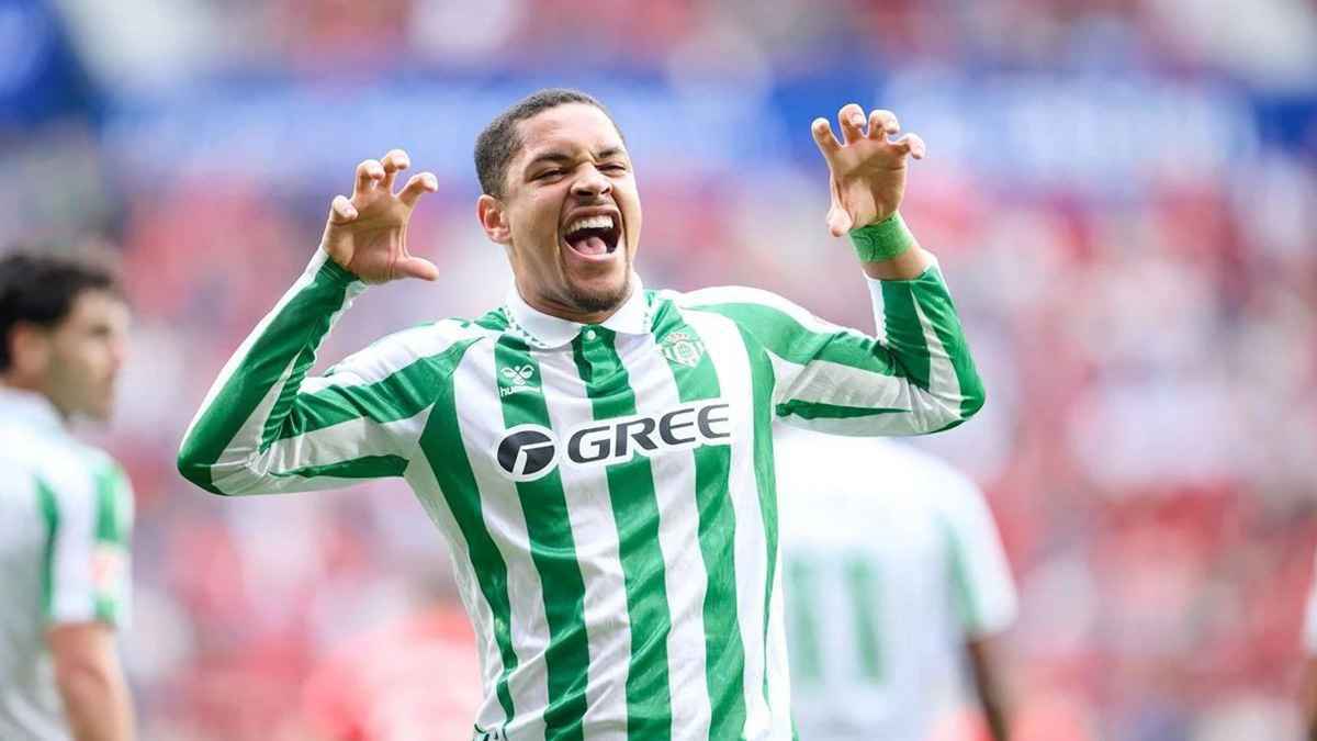 طريد برشلونة: كريستيانو رونالدو هو قدوتي