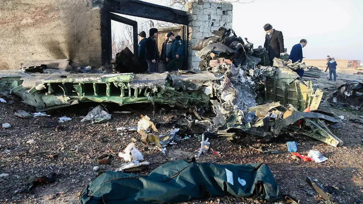 إيران تقيل مسؤولين عسكريين لتورطهم في تحطم الطائرة الأوكرانية