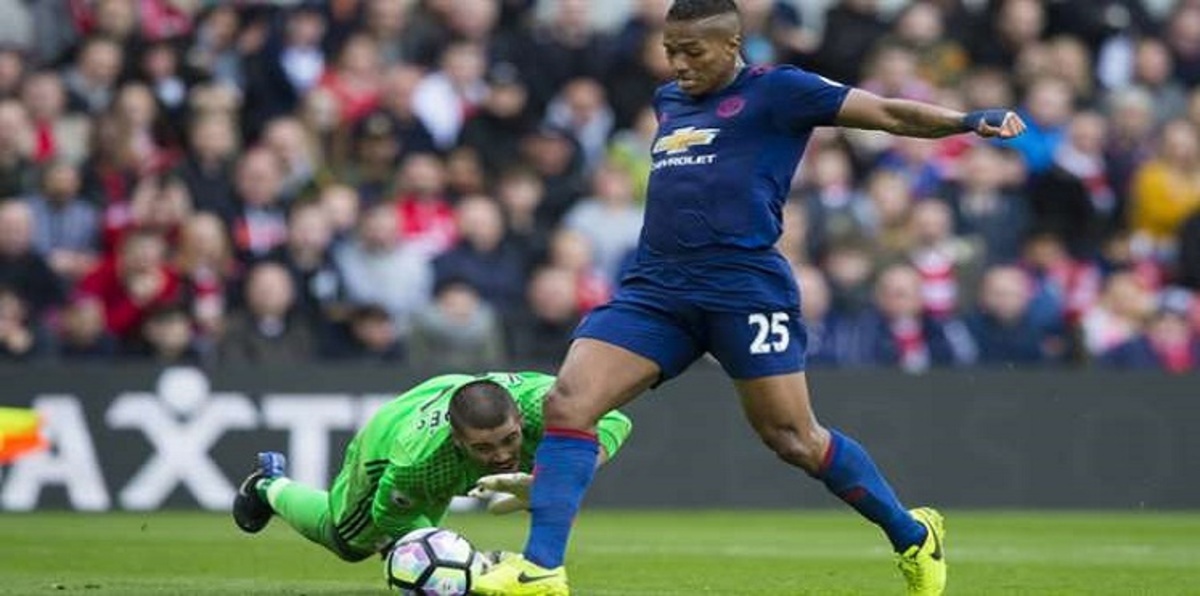 هفوة قاتلة لفيكتور فالديز أمام مانشستر يونايتد (فيديو)