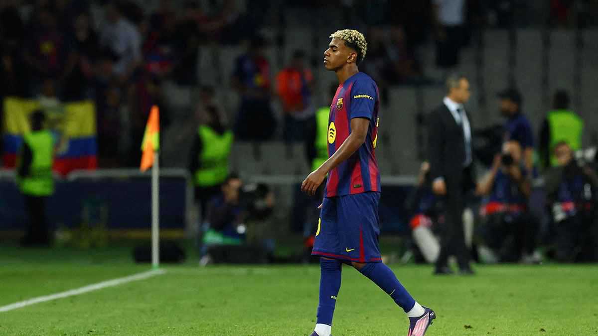 ليس نيكي نيكول فقط.. لامين يامال يفجر مخاوف برشلونة بتصرف آخر