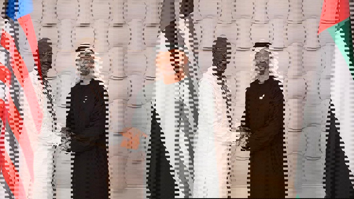 جورج ويا رئيس ليبيريا يشارك في تدريبات نادي الجزيرة الإماراتي (فيديو)