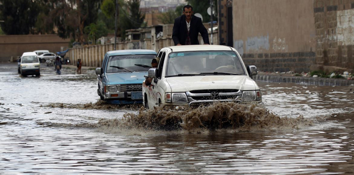 السيول تجرف أجزاءً واسعة من مخيمات للنازحين بالجوف شمال اليمن