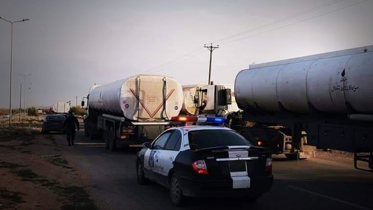 عمليات السطو تجبر سائقي شاحنات الوقود في غرب ليبيا على الإضراب
