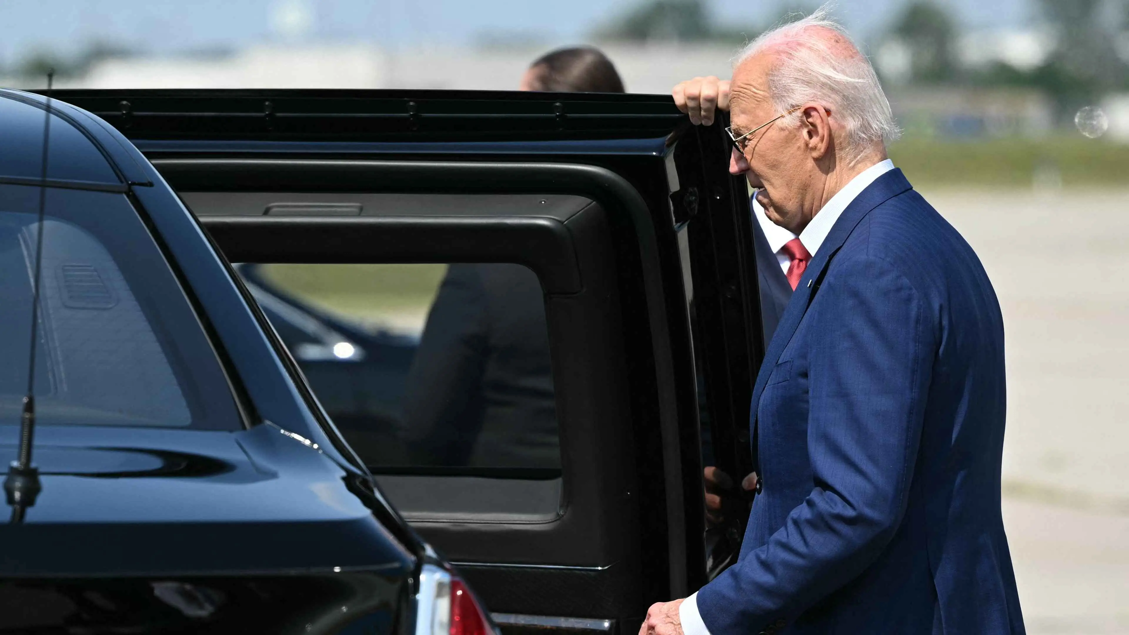 بين البقاء والرحيل.. 4 سيناريوهات أمام بايدن