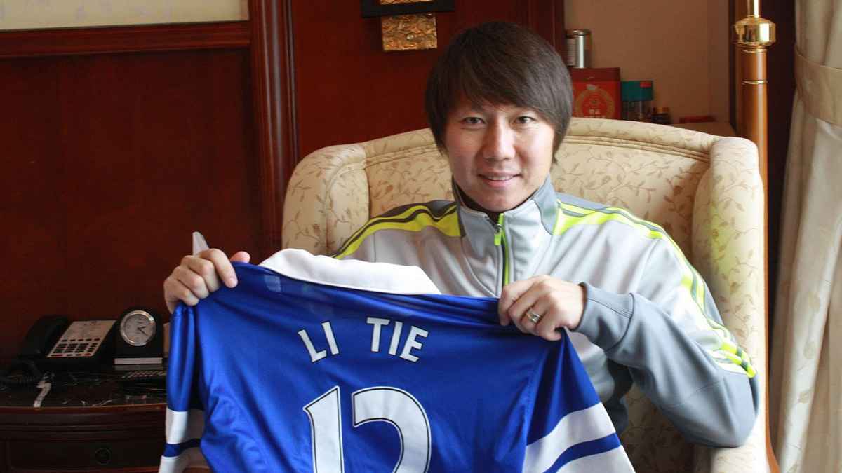 16 مليون دولار.. لماذا سجنت الصين نجم الدوري الإنجليزي 20 عاما؟