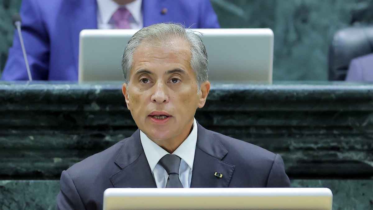 الحكومة الأردنية تطلب الحصول على ثقة البرلمان