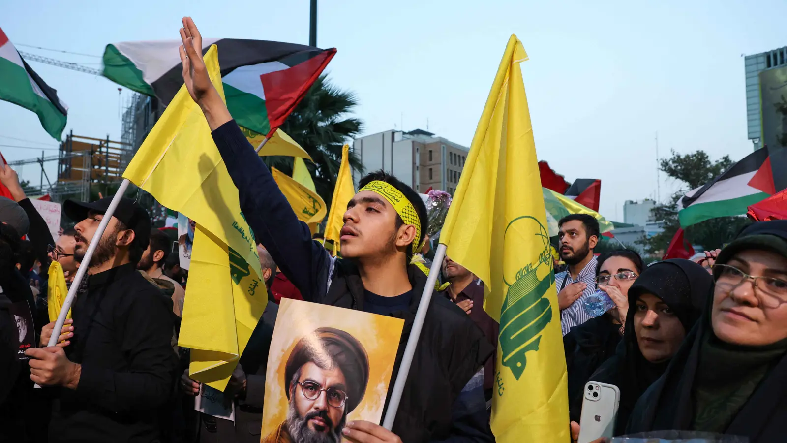 مسؤول إسرائيلي: إيران في مأزق وتل أبيب قادرة على "شلّ حركتها"