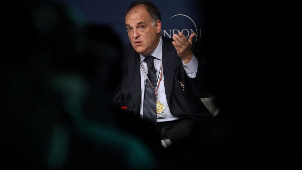 تقرير: خافيير تيباس يفكر بالاستقالة من منصب رئيس رابطة الدوري الإسباني