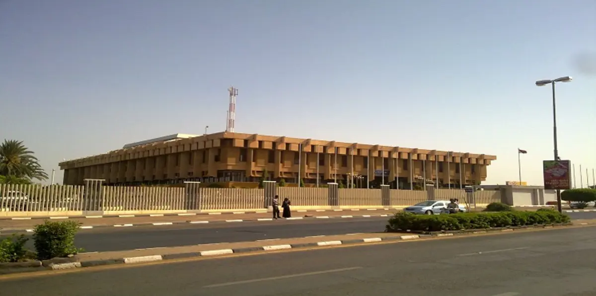 خلافات وسط نواب البرلمان السوداني بسبب توزيع السيارات