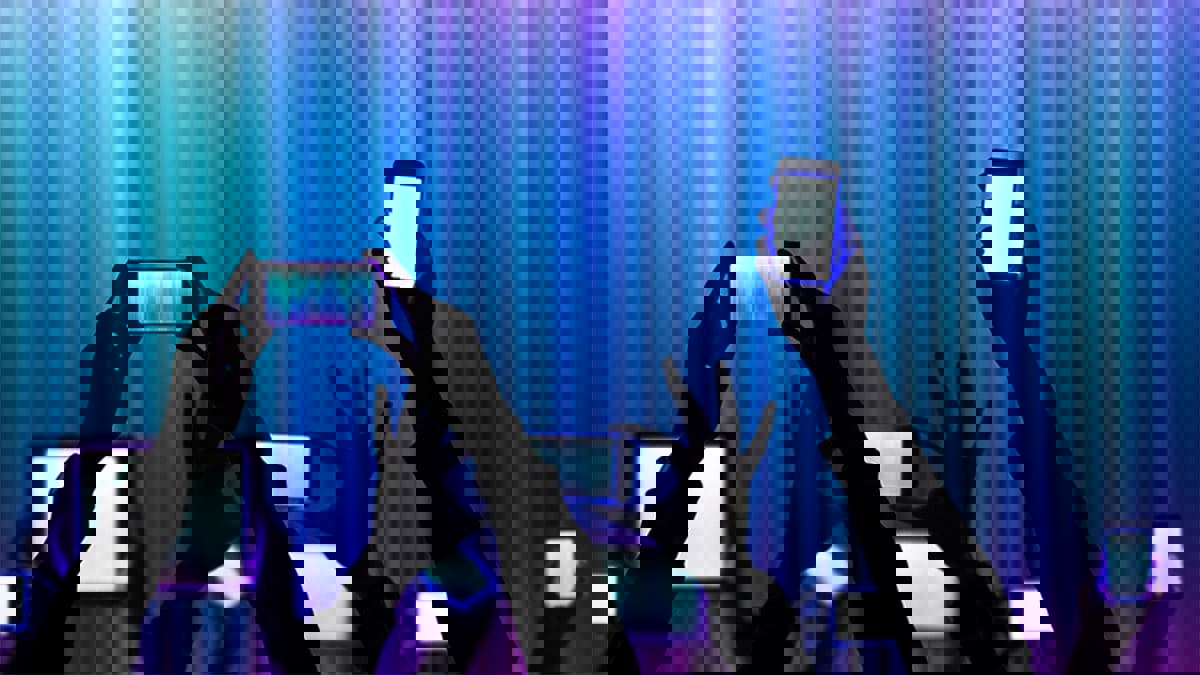 الاحتفاء بالتفاهة