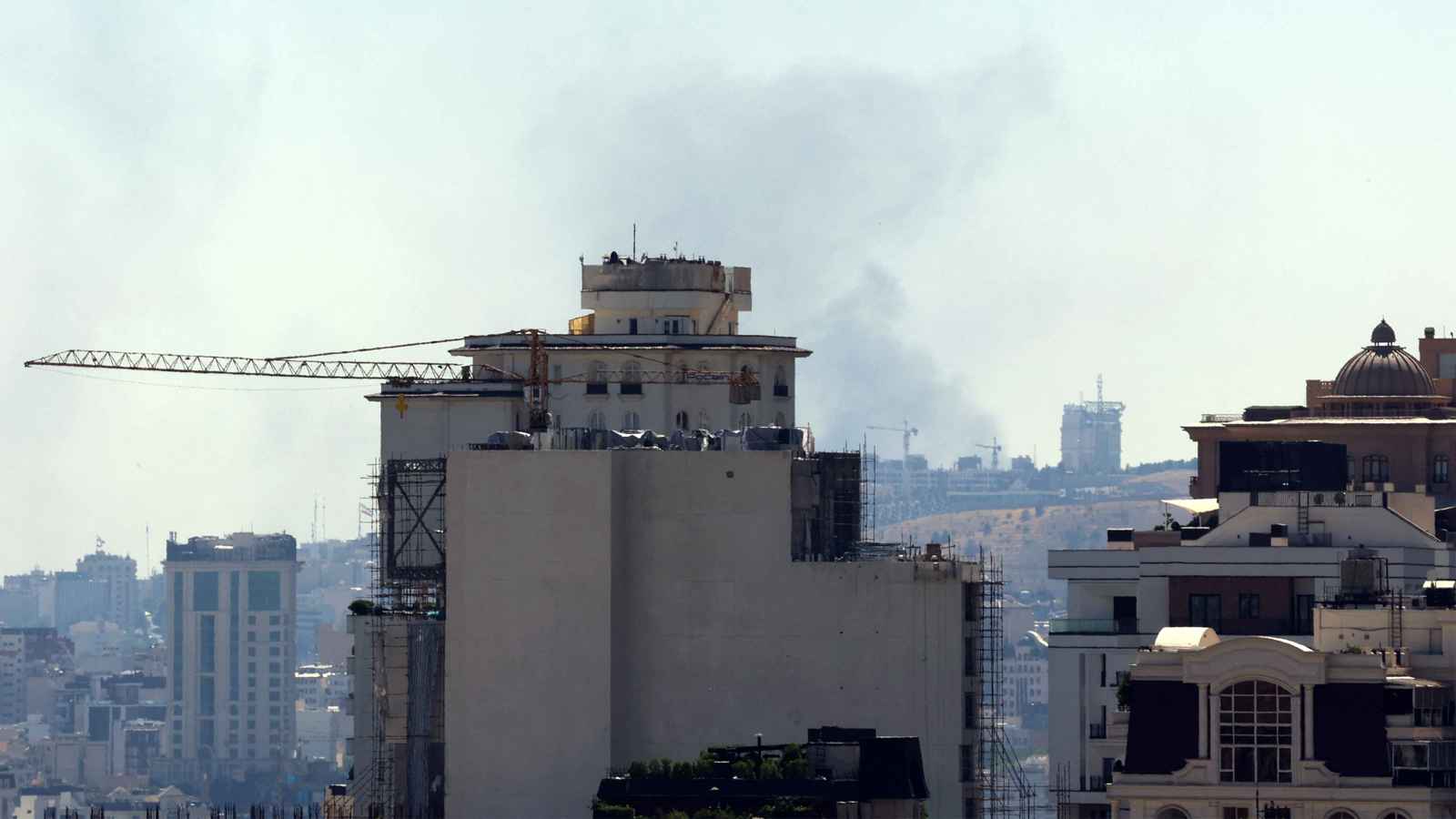 الضربات تتسع.. طهران تستفيق على وقع الغارات الإسرائيلية