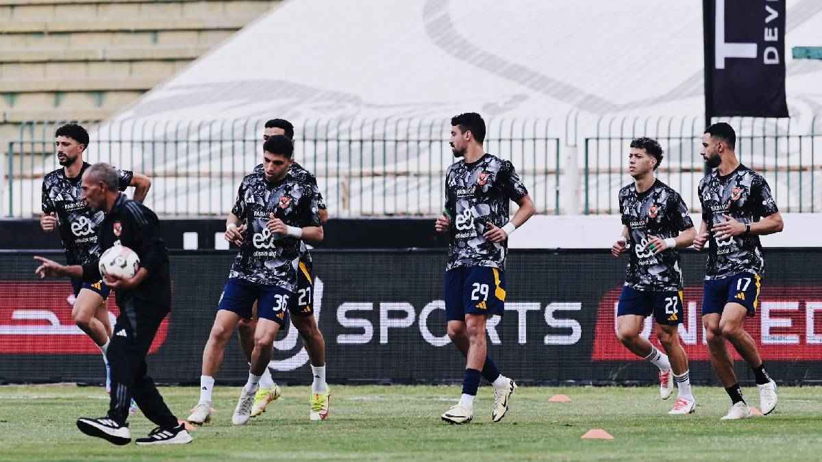 نجم الأهلي يطلب راتبا خرافيا للانتقال إلى الزمالك