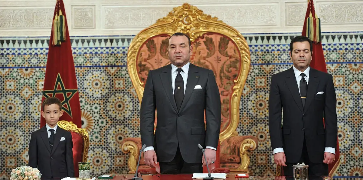 صورة الملك محمد السادس تتسبب في إلغاء عضوية برلماني مغربي