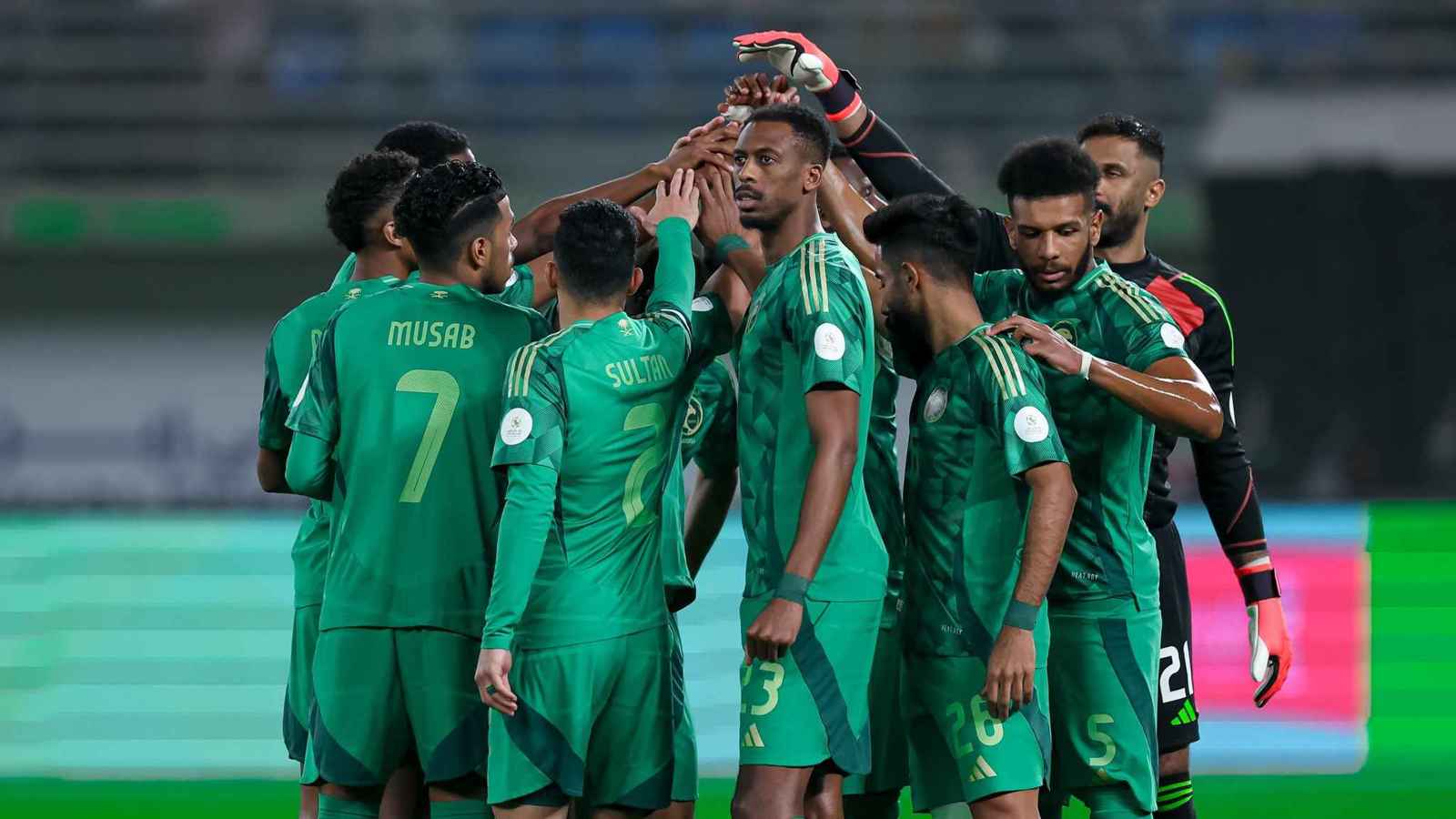 السعودية تهزم العراق وترافق البحرين لنصف نهائي كأس الخليج (فيديو)