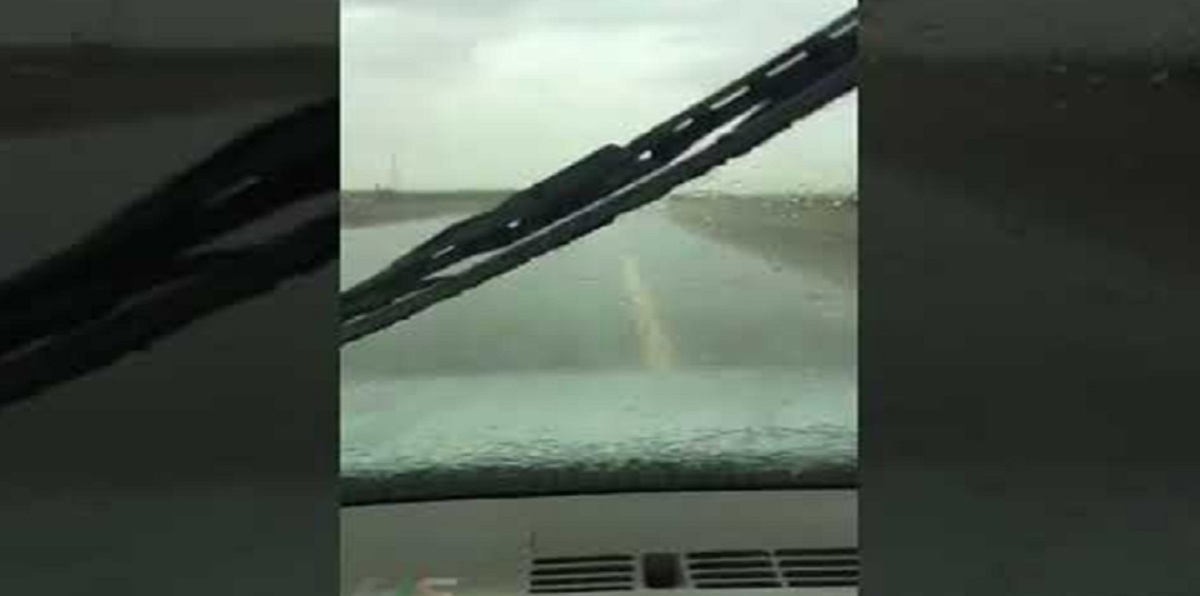 بالفيديو.. سائق يوثق اللحظات الأخيرة قبل تعرضه لحادث سير بالسعودية
