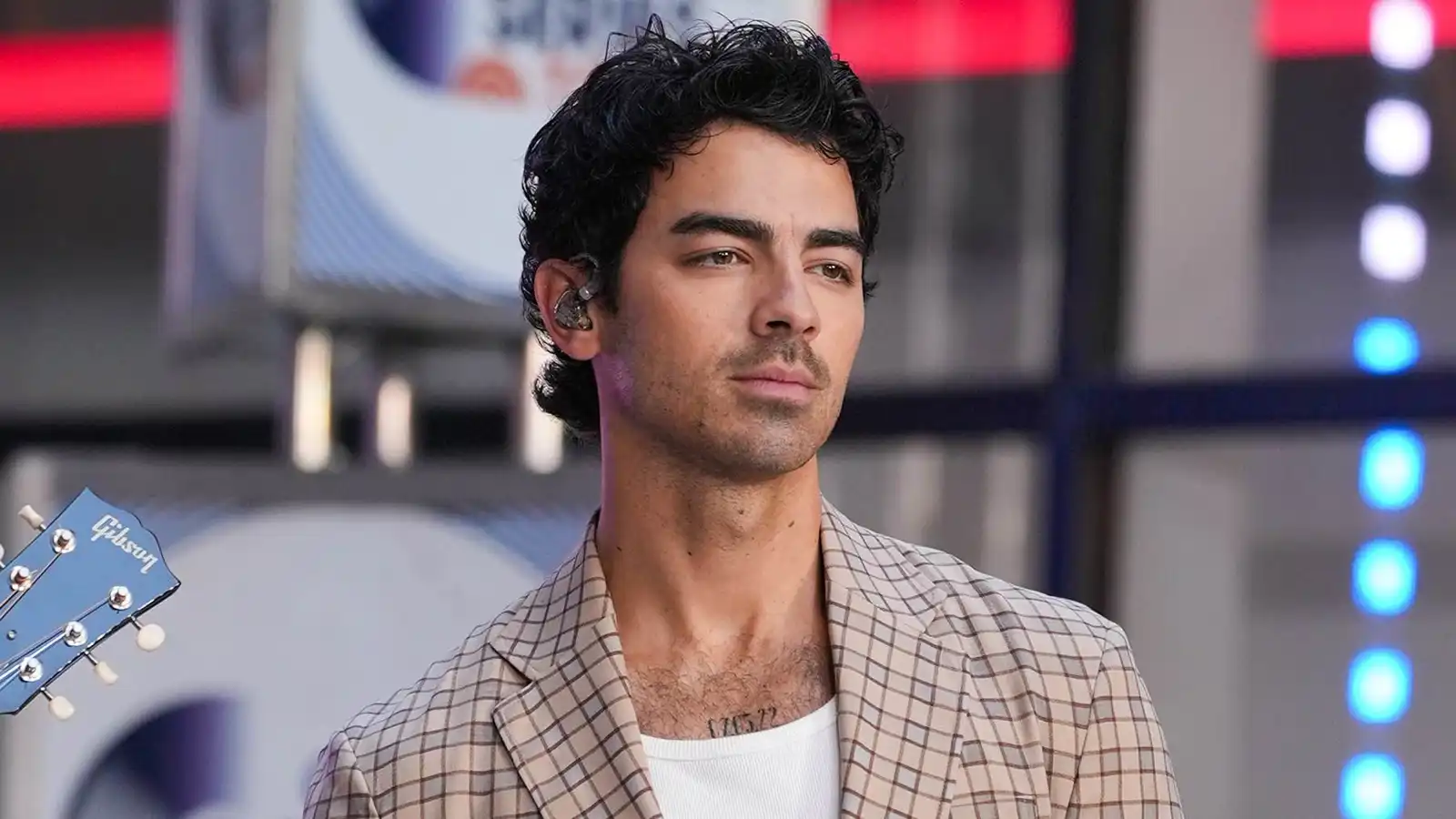 جو جوناس يُشيد بألبوم تايلور سويفت الجديد