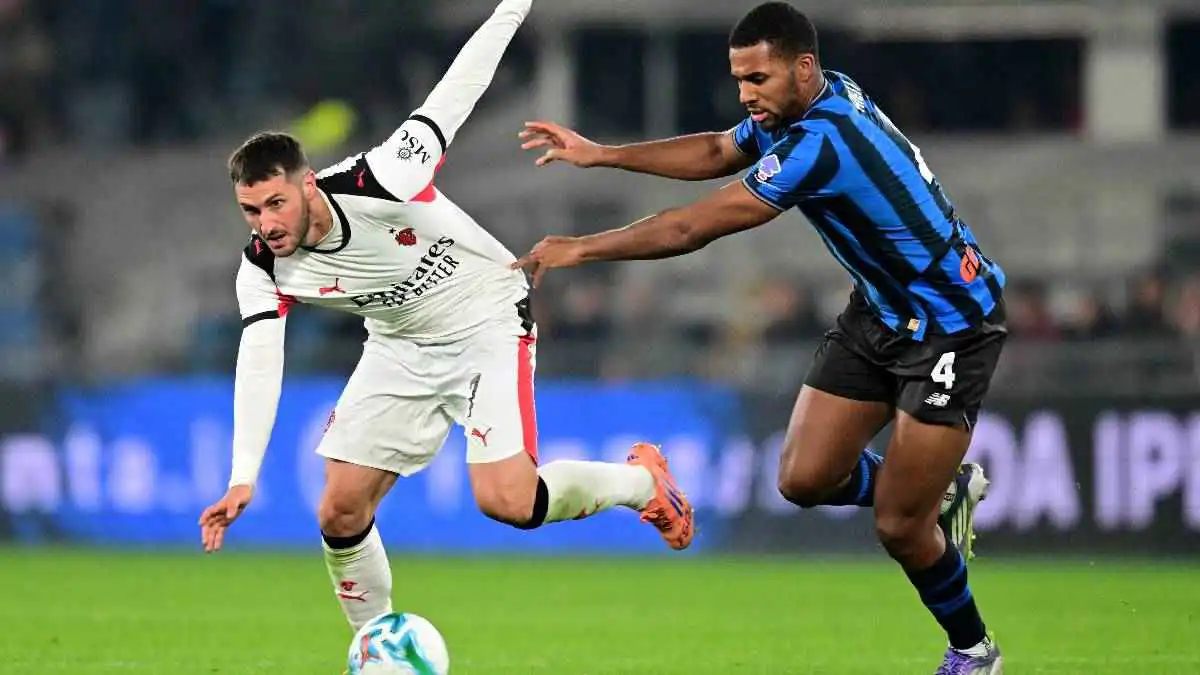 ترتيب الدوري الإيطالي بعد فوز نابولي وتعادل ميلان (فيديو)