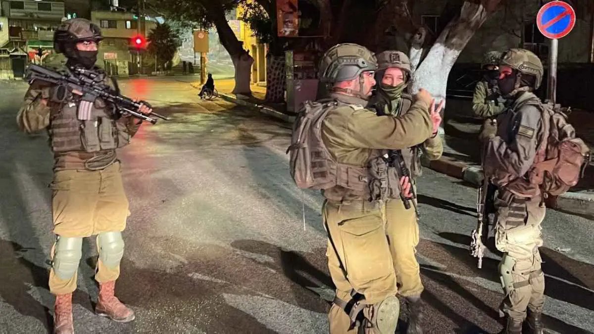 تعزيزات إسرائيلية ضخمة تقتحم نابلس في الضفة الغربية (فيديو)