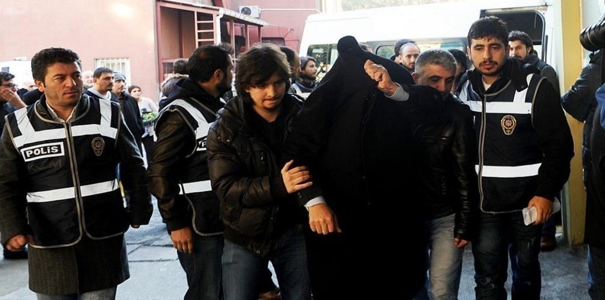 أوامر باعتقال 133 شخصًا على خلفية الانقلاب في تركيا