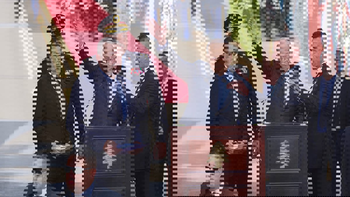 غداة مغادرة عون قصر بعبدا.. ما الذي يحدث في لبنان دون رئيس؟

