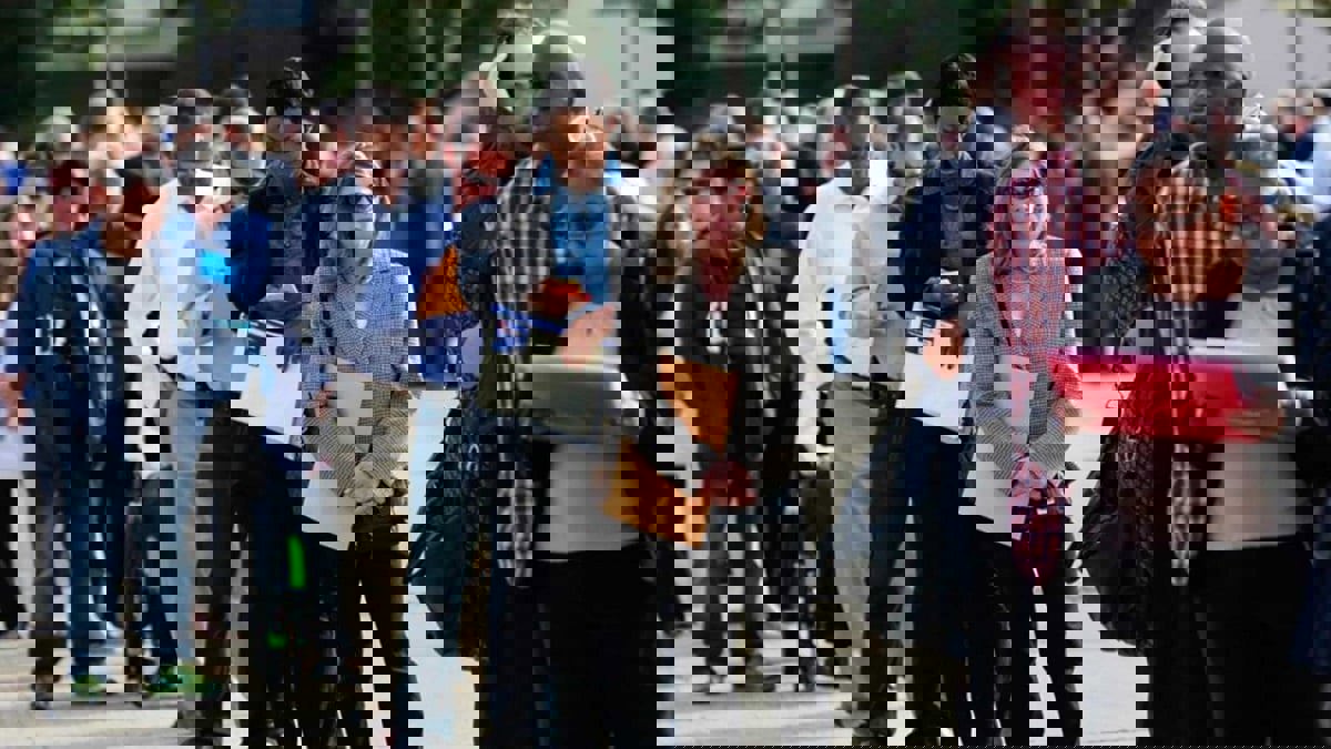 أمريكا تخسر 20.5 مليون وظيفة في شهر بسبب كورونا