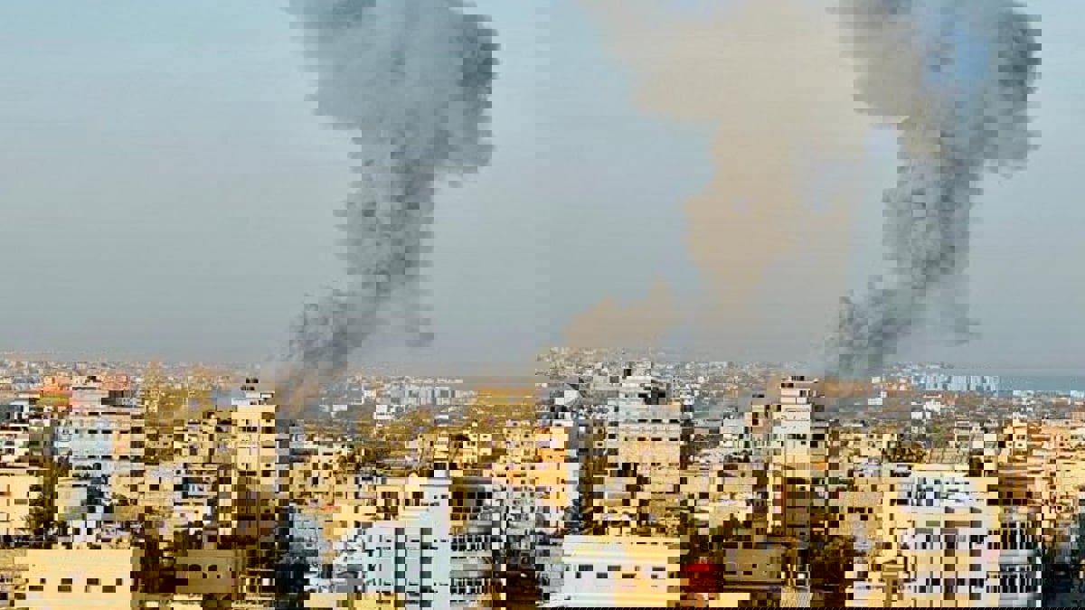 غارات إسرائيلية تستهدف "مواقع للفصائل" في غزة