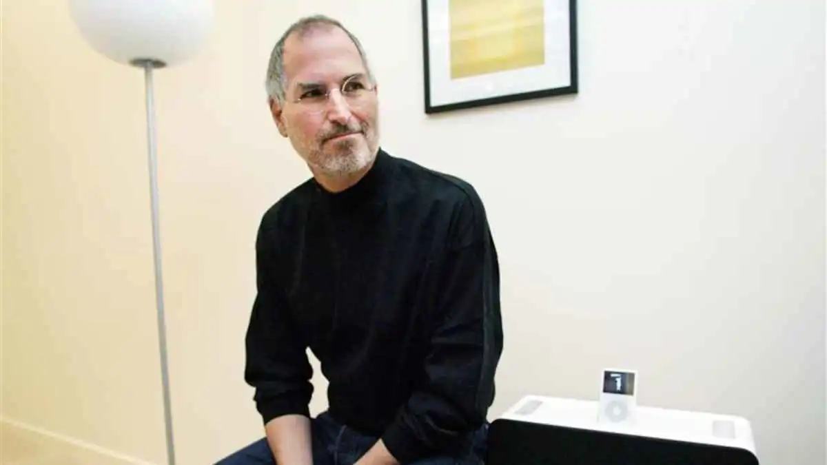 بيع شيك "تاريخي" لشركة أبل مقابل 2.4 مليون دولار