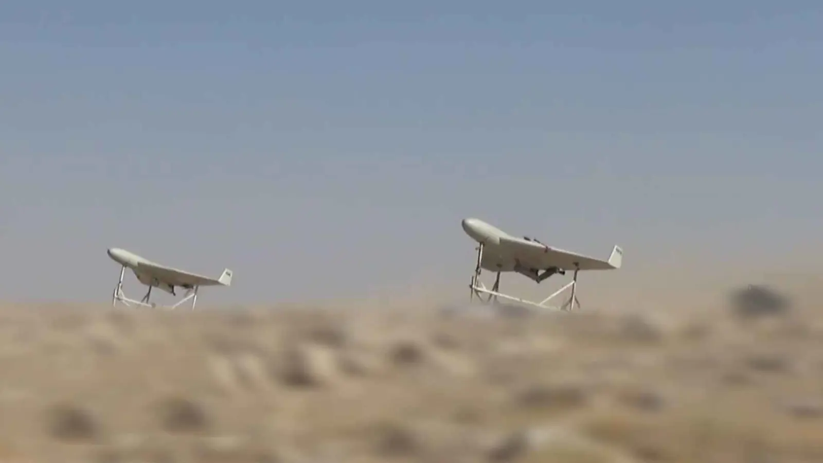 لحظة استهداف ميناء إيلات بمسيّرة من العراق (فيديو)