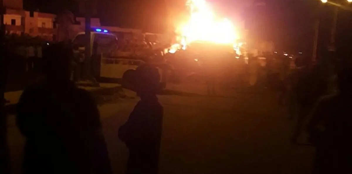 فيديو وصور.. لحظة اشتعال حريق هائل بمحطة وقود بالسعودية.. وتصرف شجاع للعامل