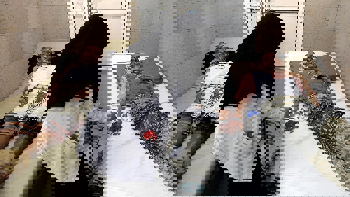 "الأخطاء الطبية".. قاتل صامت يتجول في المستشفيات اليمنية