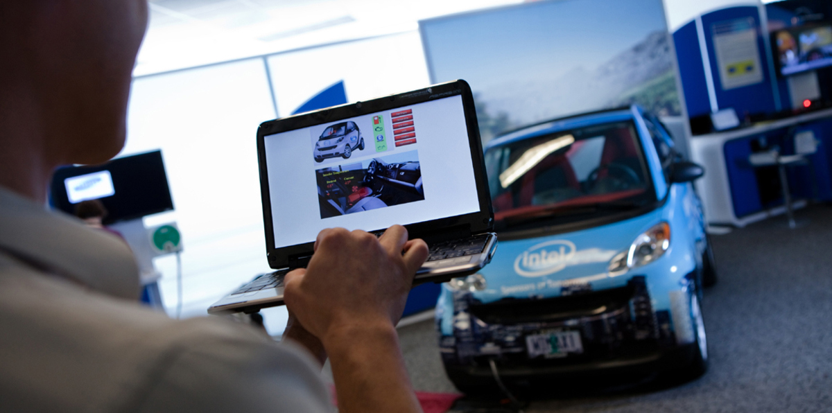 "إنتل" تختبر 100 سيارة ذاتية القيادة في شوارع القدس