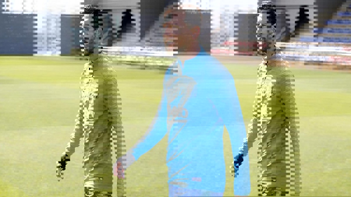 بعد إصابة أنفه.. هكذا ظهر ميسي في تدريبات برشلونة استعدادًا لمانشستر يونايتد (فيديو)