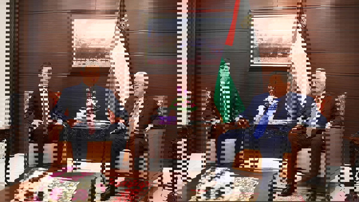 كوشنر: ترامب "معجب جدًا" بعباس ومستعد للتواصل معه