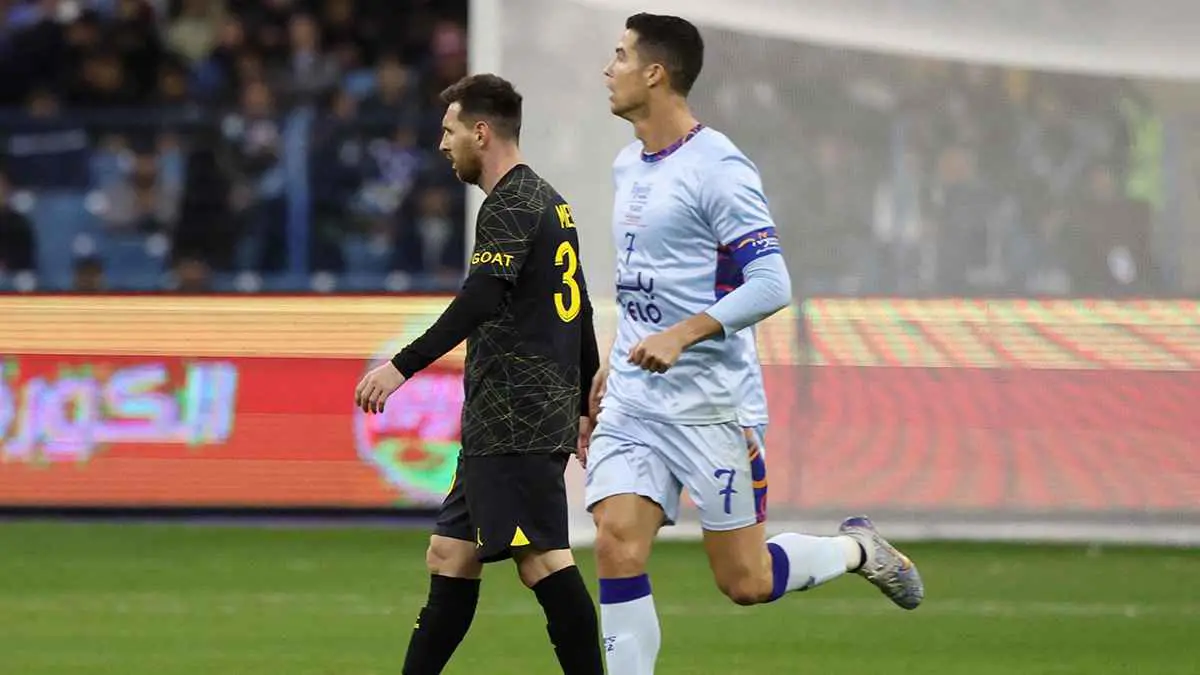 رونالدو وشاكيرا وميسي وجورجينا.. ما حقيقة الصورة المثيرة للجدل؟ (شاهد)