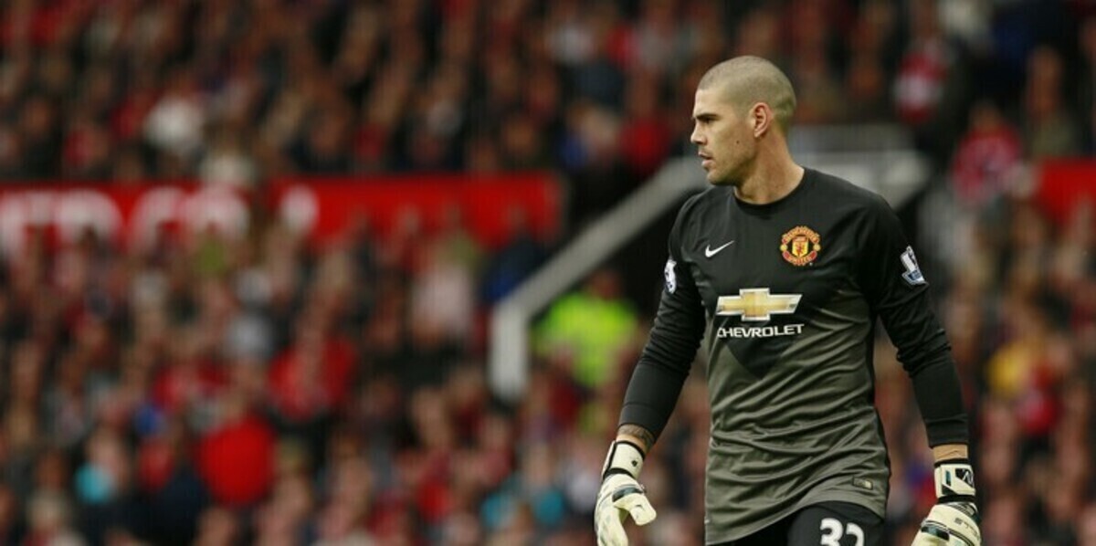 فالديز يطالب إدارة مانشستر يونايتد بالرحيل حرا