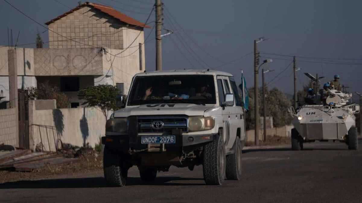 بعد أيام من هجوم إسرائيلي.. الأمم المتحدة تسيّر دورية جنوب غرب دمشق