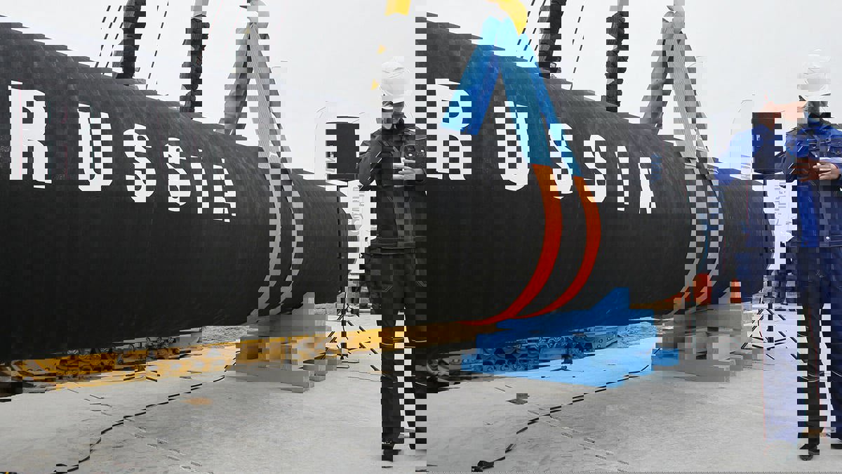 صحف عالمية: أوروبا تستعد لـ"معاقبة" الغاز الروسي.. وإسرائيل تلوح بإستراتيجيتها ضد إيران