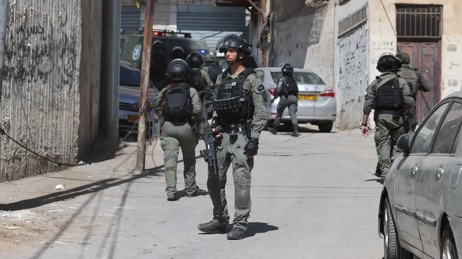 إسرائيل تغلق مدرستين للأونروا في القدس الشرقية