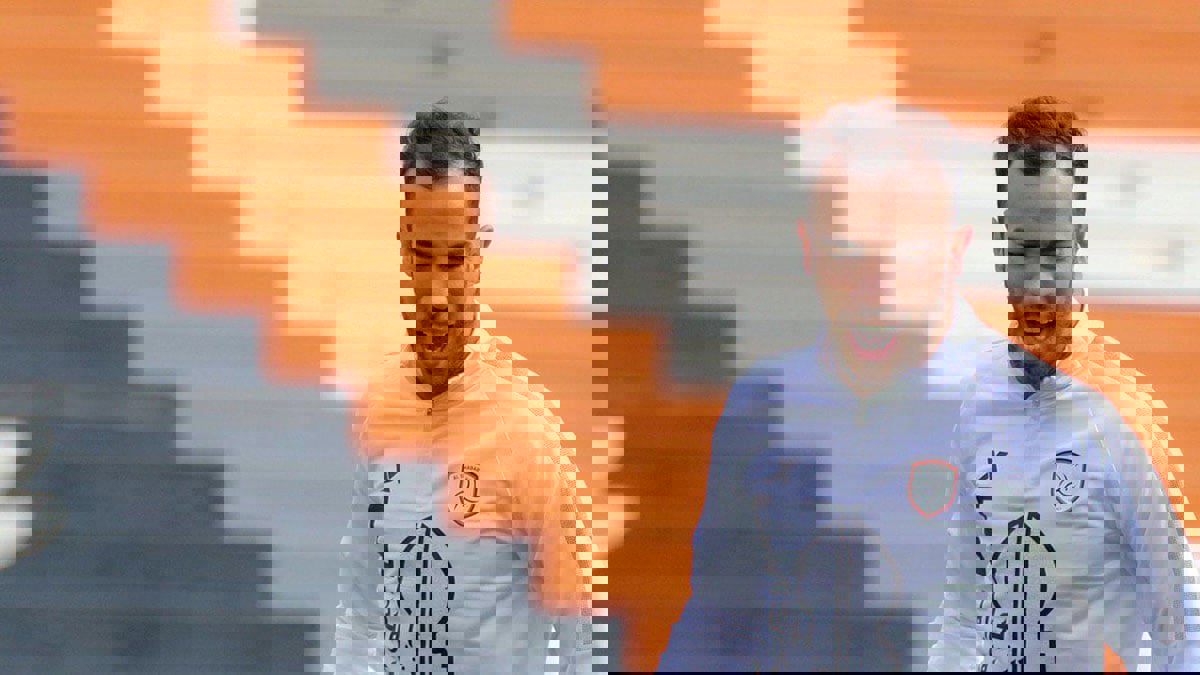 تقرير: الجزائري جمال بلعمري يشكو نادي الشباب السعودي لـ"فيفا"